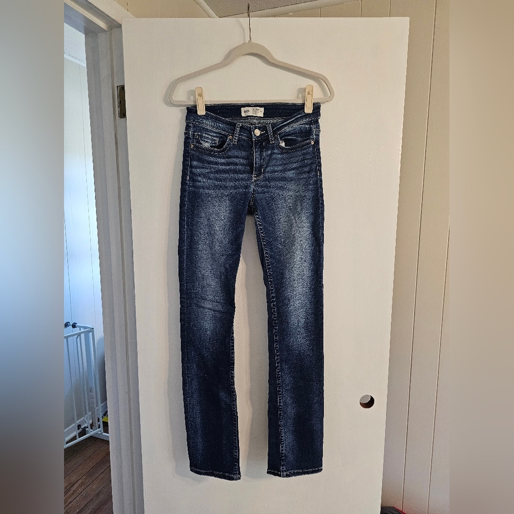 BKE Payton Mid Rise Straight Jean
